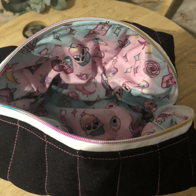 Trousse black skully
